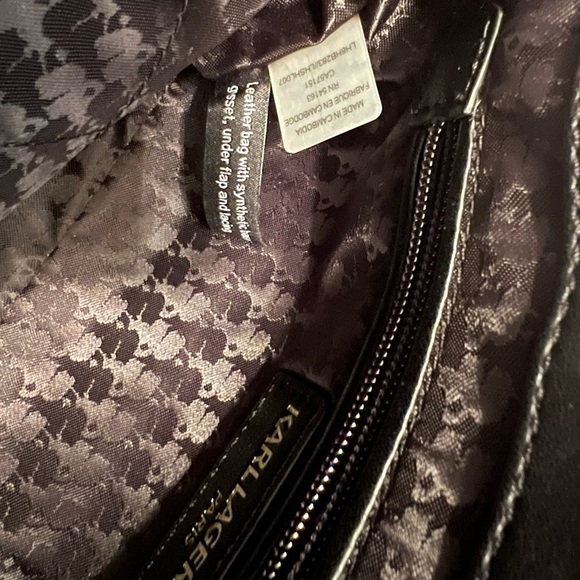 Karl Lagerfeld Quilted Leather Crossbody NWT, turn lock open and pocket in back! - Picture 8 of 9